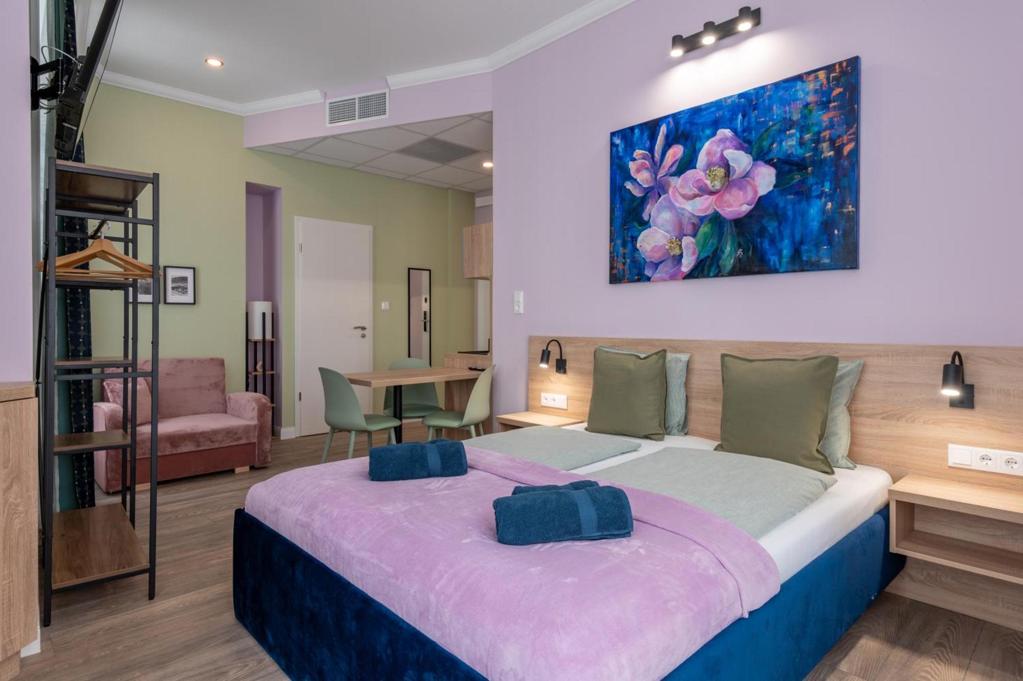 Holidays Downtown Aparthotel